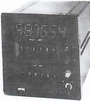 810